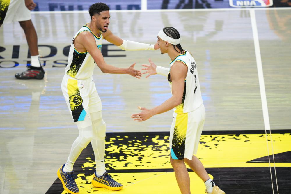 国游客的入 国游客的入